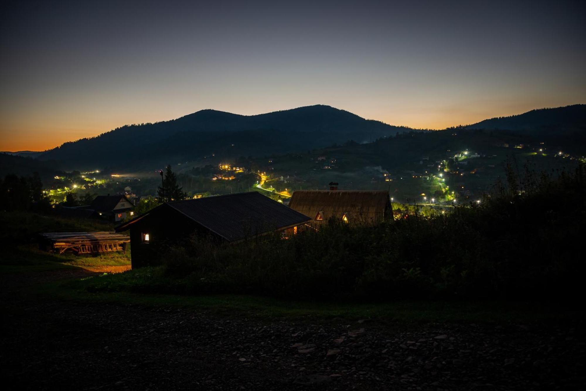Hotel Lisoviy Zatyshok, Z Vidkrutum Litnim Baseynom Slawske Exterior foto