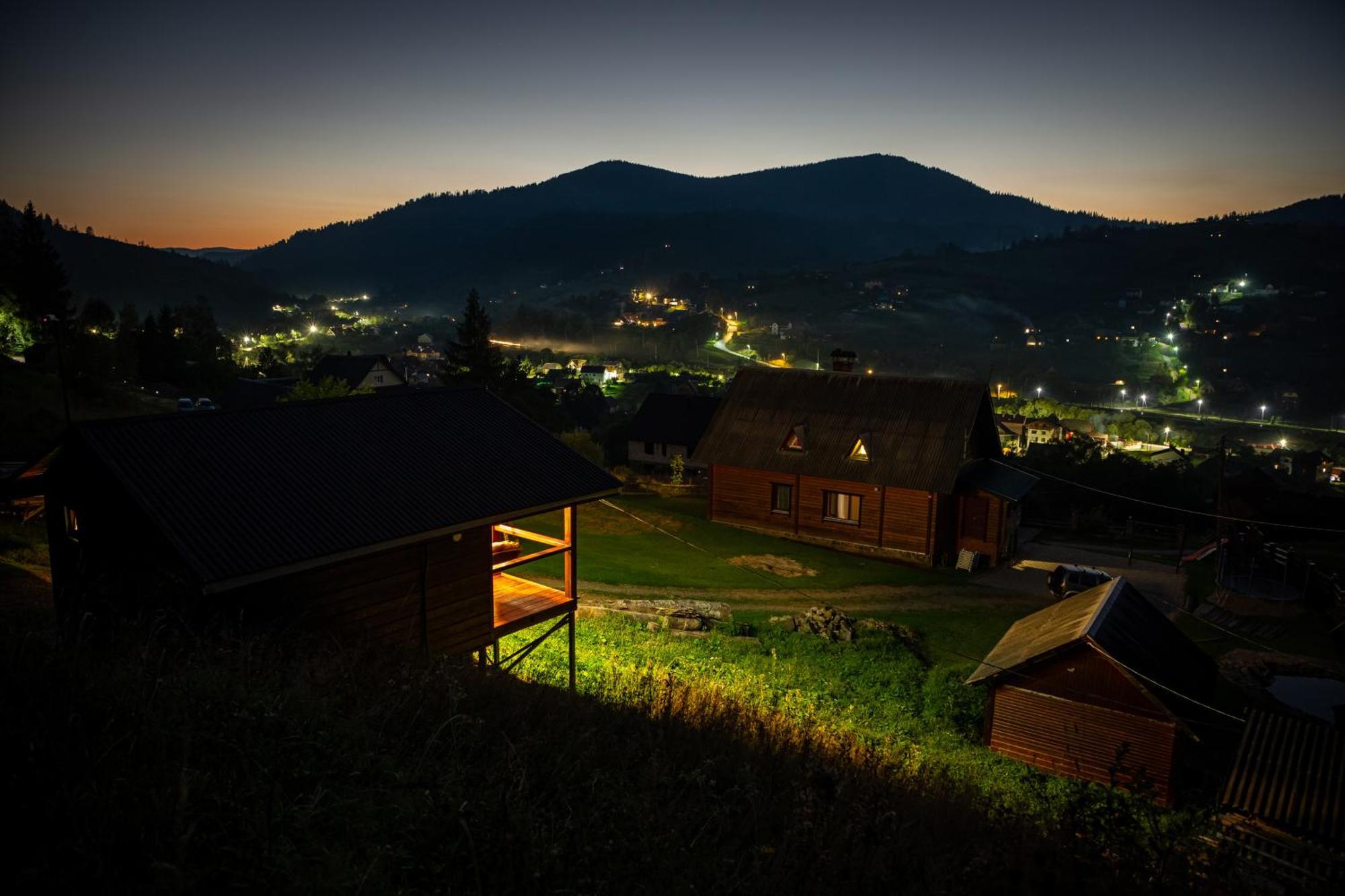 Hotel Lisoviy Zatyshok, Z Vidkrutum Litnim Baseynom Slawske Exterior foto