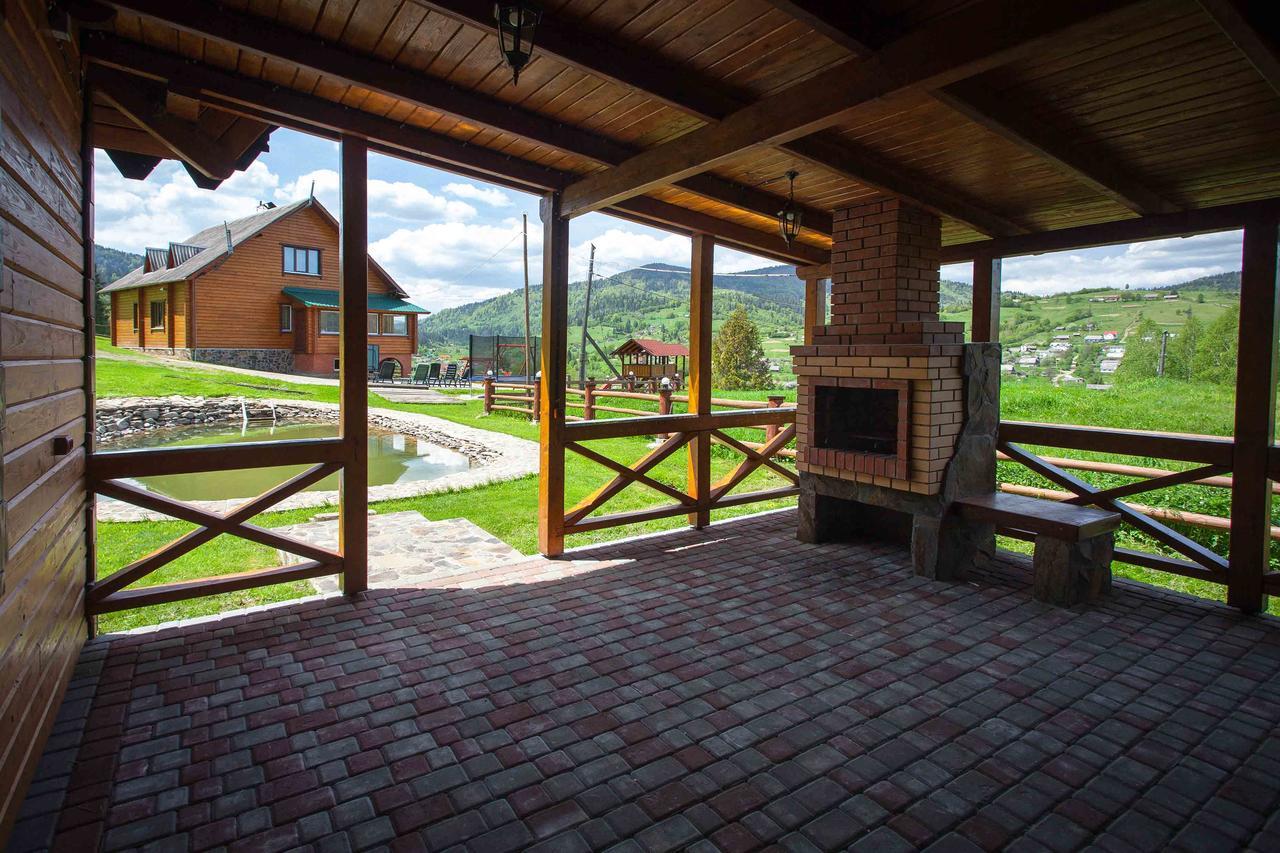 Hotel Lisoviy Zatyshok, Z Vidkrutum Litnim Baseynom Slawske Exterior foto